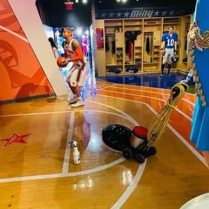 Retail cleaning nyc - floor cleaning museum manhattan