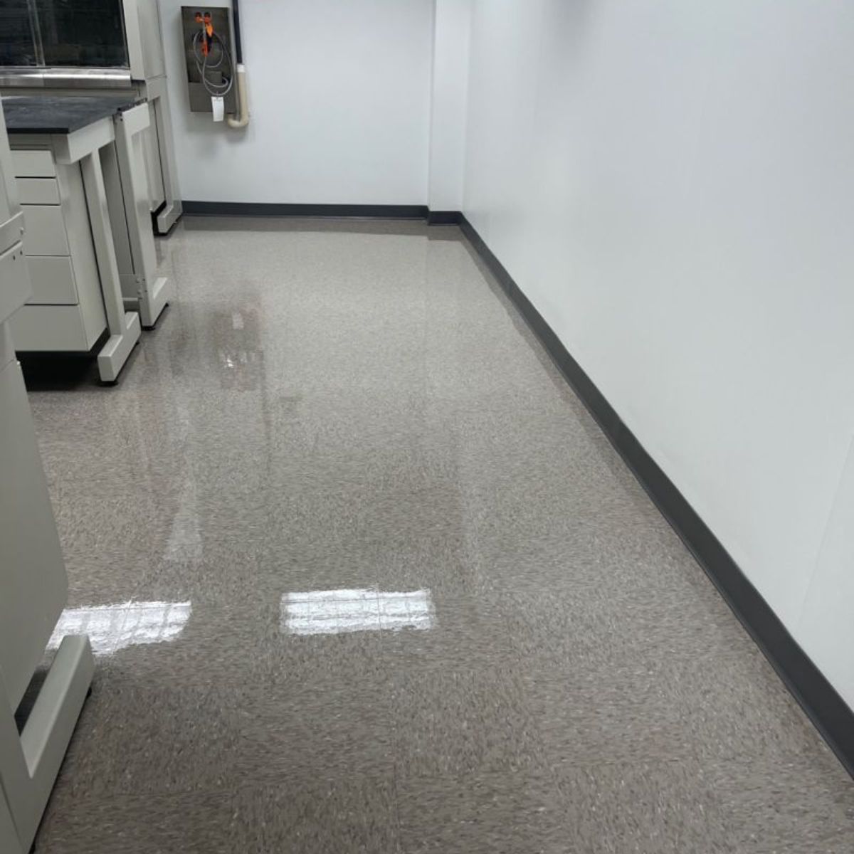 Floor cleaning University Science Lab (2)